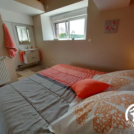 Сasa de vacaciones Maison Renovee A La Ferme, 2 Chambres, Calme, Proche N12 Et Chemins Verts, Terrasse Et Equipements Enfants - Fr-1-600-211
